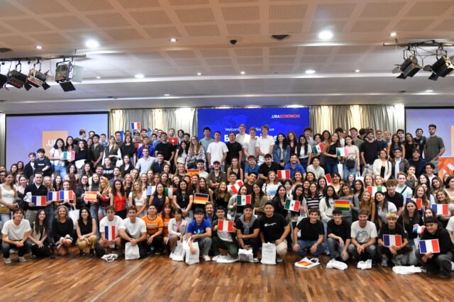 ¡Bienvenidos a la FCE!