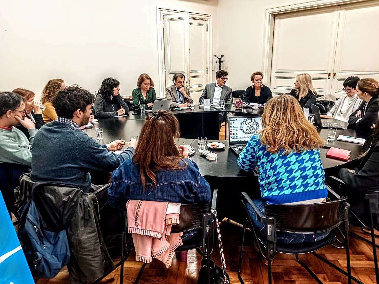 Reunión de trabajo con la École des Hautes Études en Sciences Sociales (EHESS).