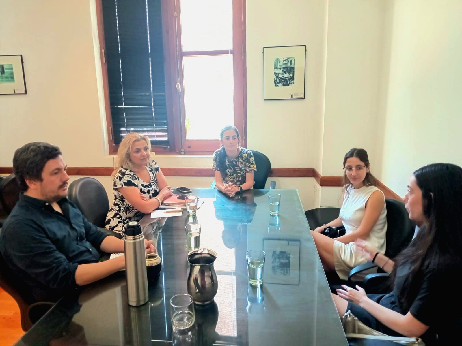 Estudiantes FCE compartieron su experiencia internacional
