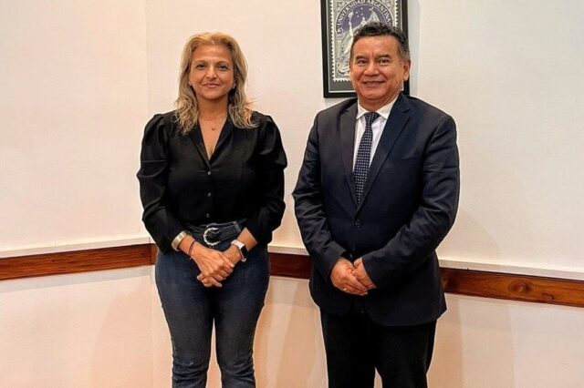 Fortaleciendo la cooperación académica con Ecuador